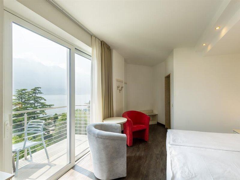 Hotel Sogno Del Benaco Лимоне-суль-Гарда Экстерьер фото
