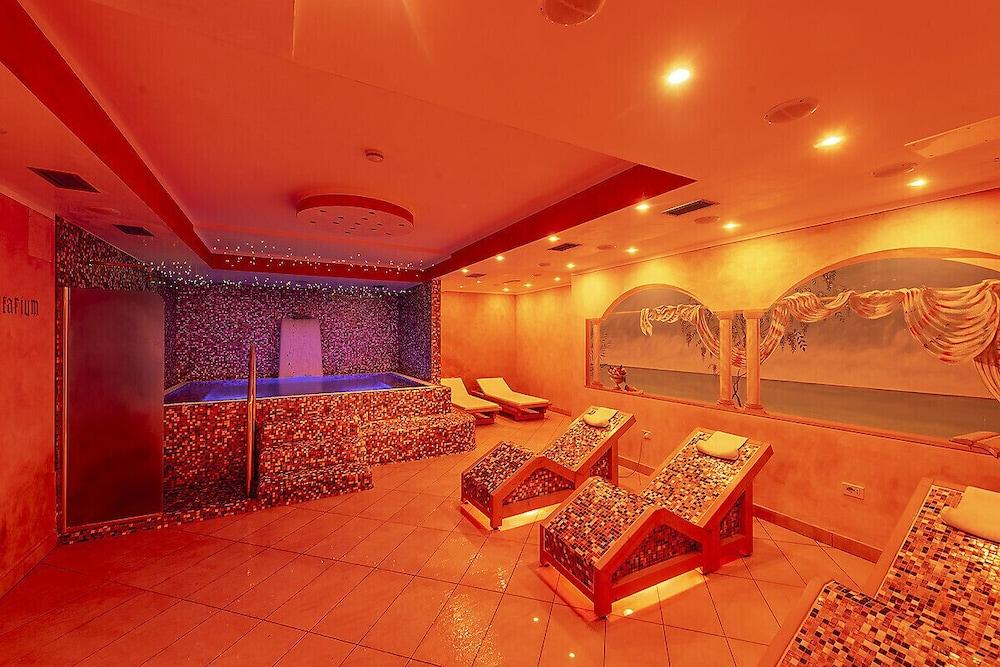 Hotel Sogno Del Benaco Лимоне-суль-Гарда Экстерьер фото