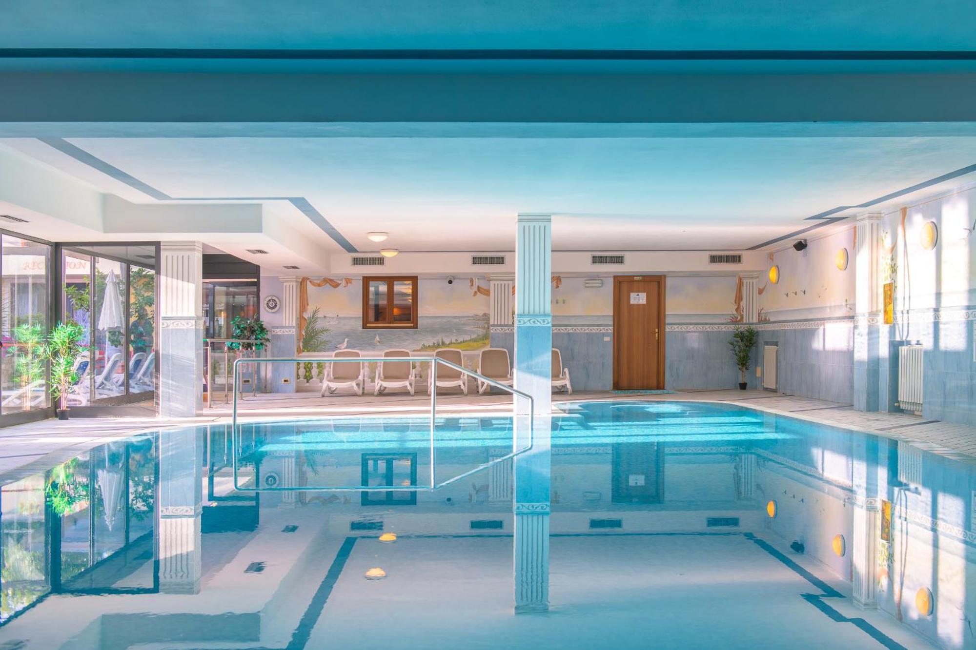 Hotel Sogno Del Benaco Лимоне-суль-Гарда Экстерьер фото