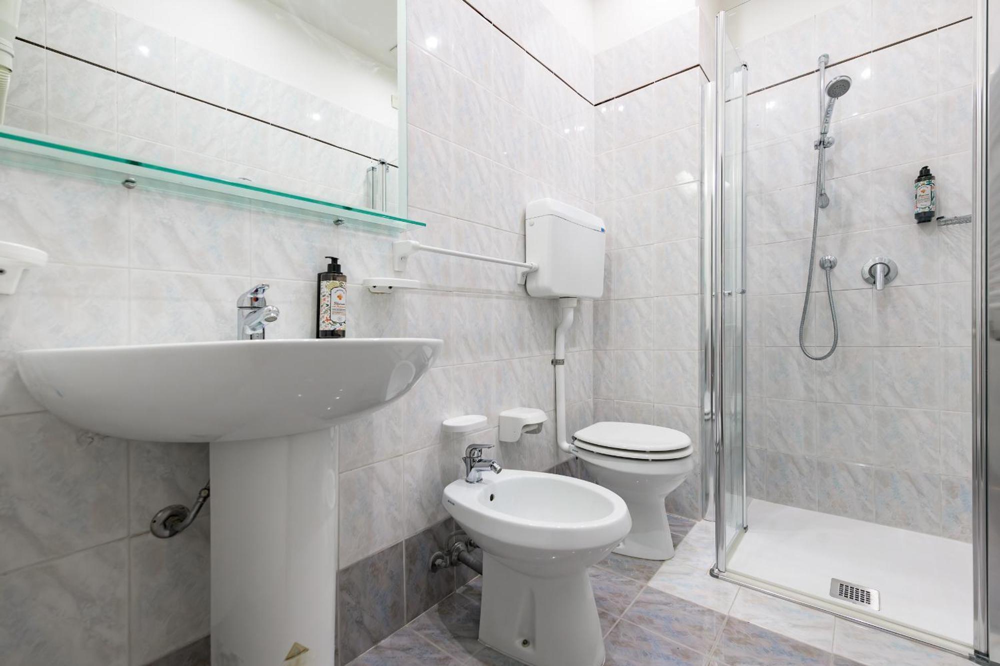 Hotel Sogno Del Benaco Лимоне-суль-Гарда Номер фото