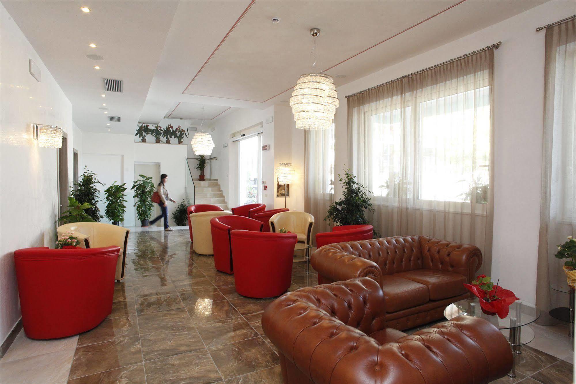 Hotel Sogno Del Benaco Лимоне-суль-Гарда Экстерьер фото